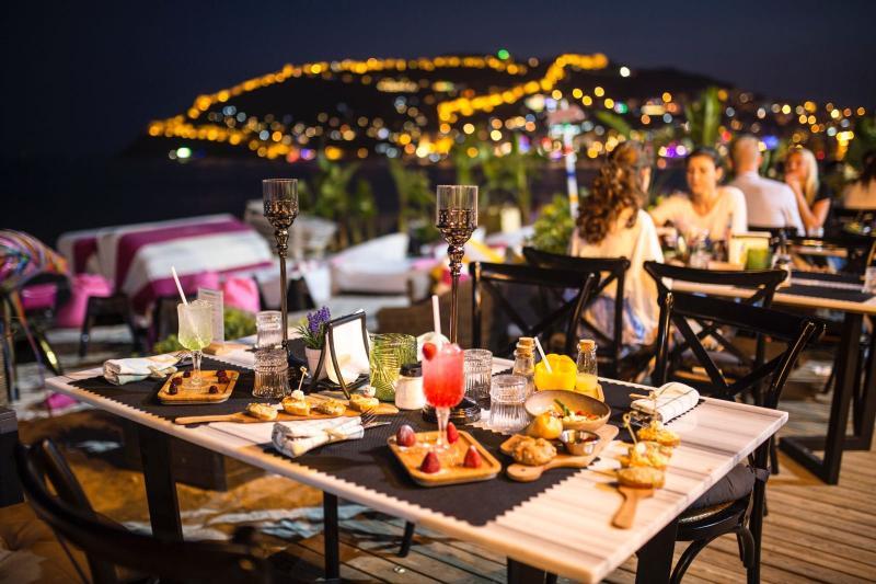 אלאניה Anjeliq House Hotel מראה חיצוני תמונה